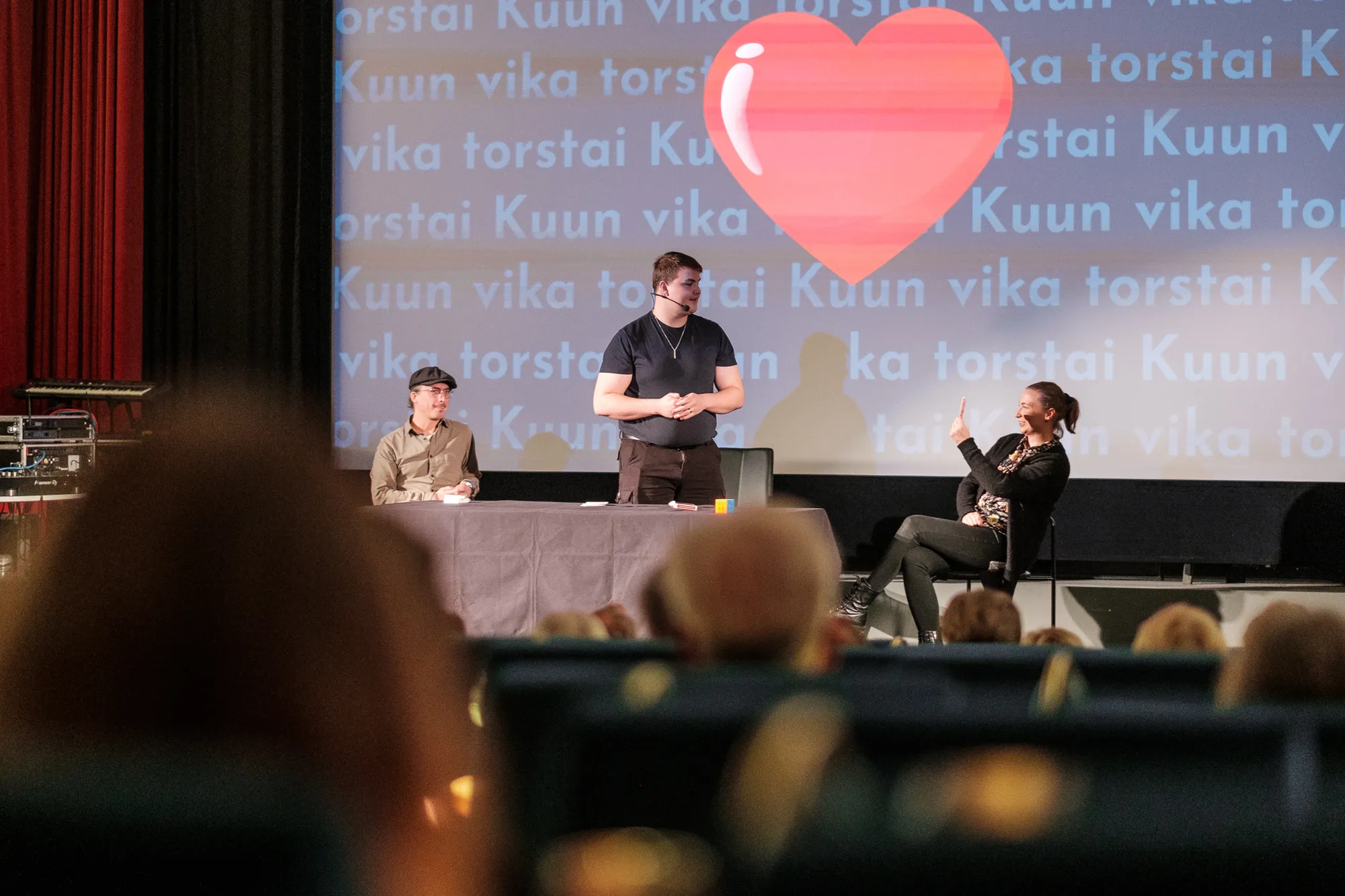 TaikaTorstai: Vaihtuva Taikashow – Meidän Taikashow